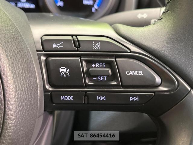 Toyota YARIS CROSS 2021-10 8651511-5