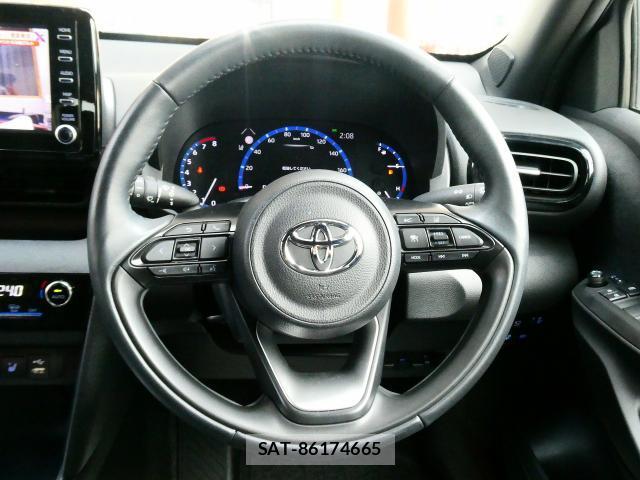 Toyota YARIS CROSS 2022-08 8651709-13