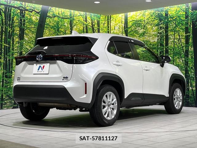 Toyota YARIS CROSS 2023-12 8652152-16