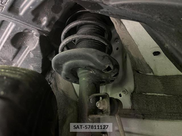 Toyota YARIS CROSS 2023-12 8652152-19