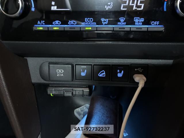 Toyota YARIS CROSS 2020-10 8652410-10