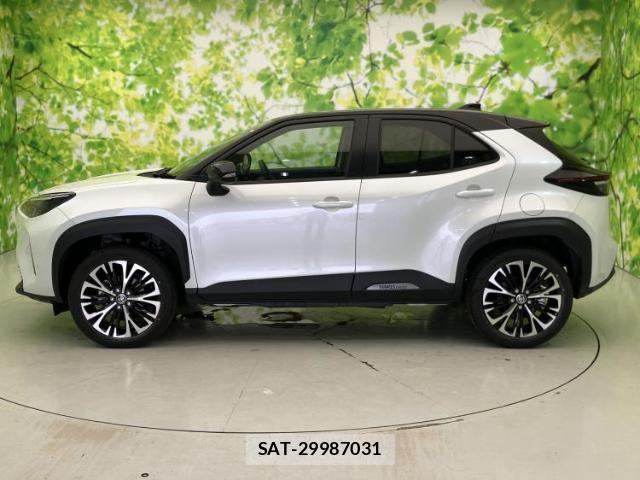 Toyota YARIS CROSS 2025-10 8653480-1