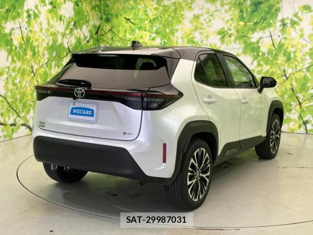 Toyota YARIS CROSS 2025-10 8653480-2