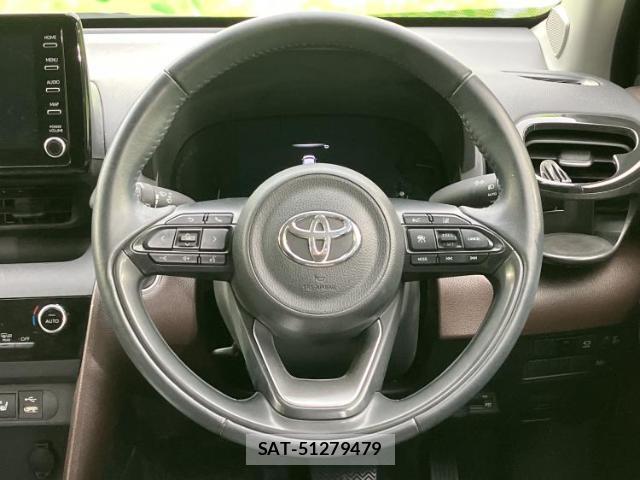 Toyota YARIS CROSS 2020-11 8653515-15
