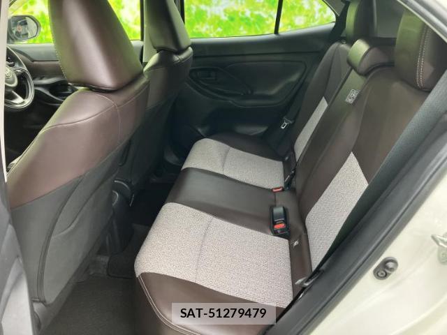 Toyota YARIS CROSS 2020-11 8653515-6