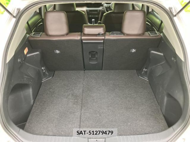 Toyota YARIS CROSS 2020-11 8653515-7