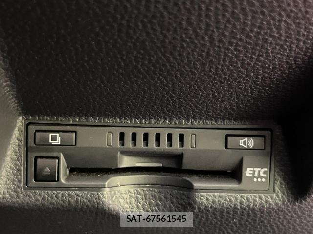 Toyota YARIS 2021-01 8646649-6