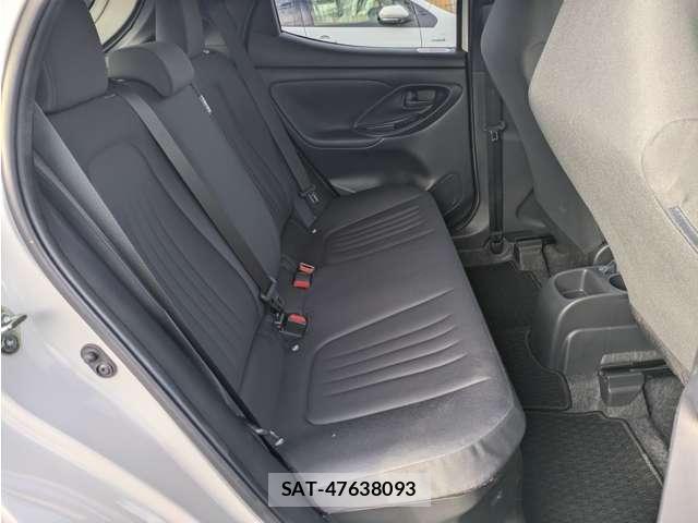 Toyota YARIS 2020-08 8646997-13