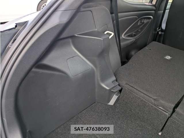 Toyota YARIS 2020-08 8646997-16