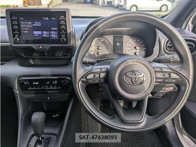 Toyota YARIS 2020-08 8646997-18