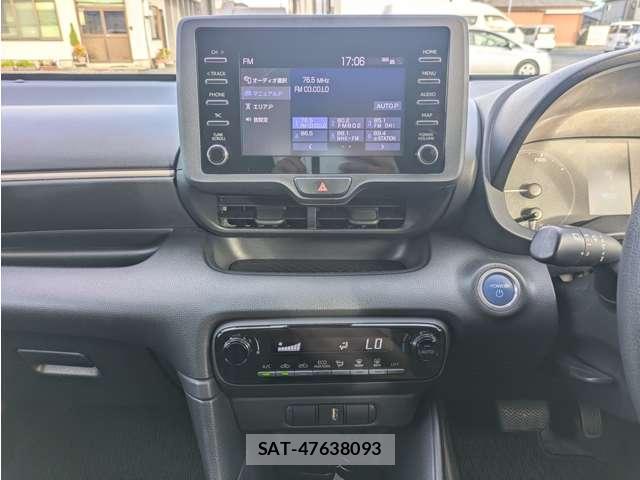 Toyota YARIS 2020-08 8646997-19