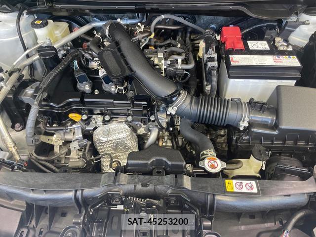 Toyota YARIS 2023-04 8647478-17