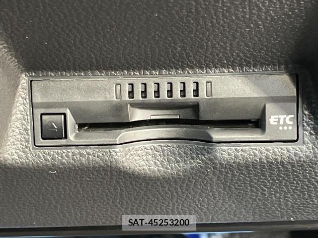 Toyota YARIS 2023-04 8647478-5