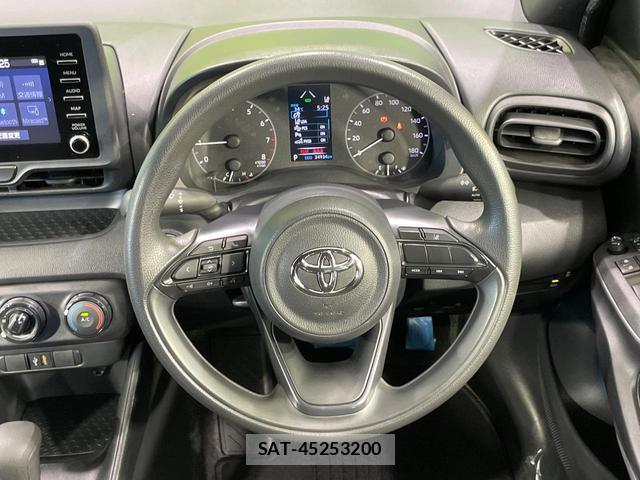 Toyota YARIS 2023-04 8647478-9