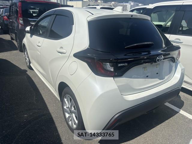 Toyota YARIS 2021-07 8647594-3