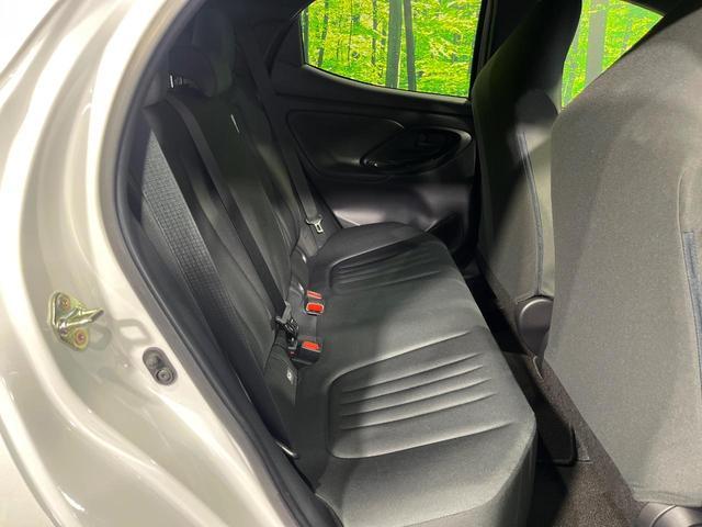 Toyota YARIS 2024-12 8647642-8