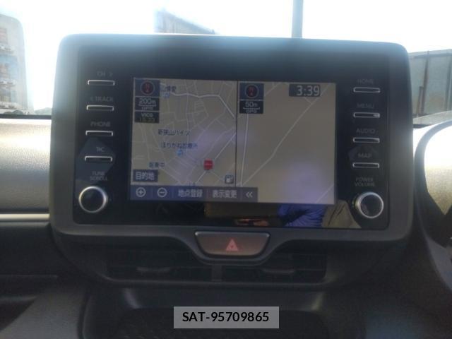 Toyota YARIS 2023-09 8647664-10