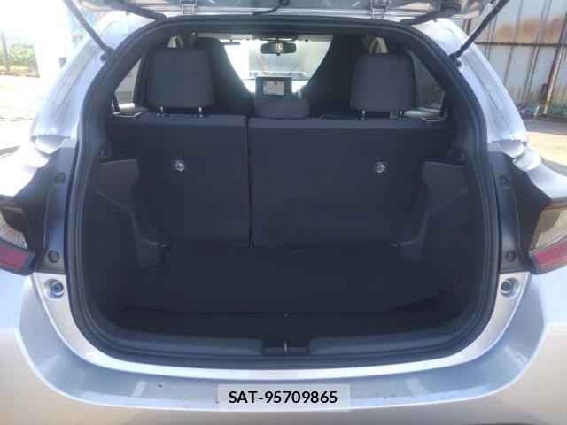 Toyota YARIS 2023-09 8647664-7