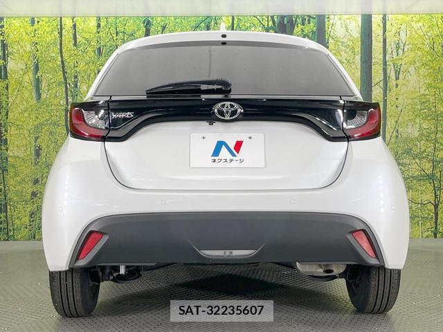 Toyota YARIS 2023-01 8648769-14
