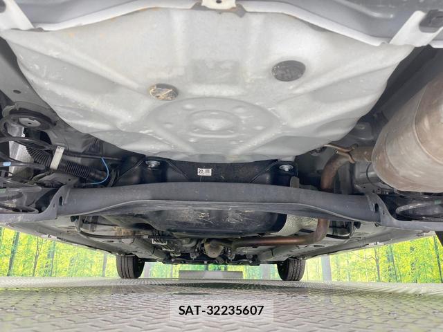 Toyota YARIS 2023-01 8648769-18