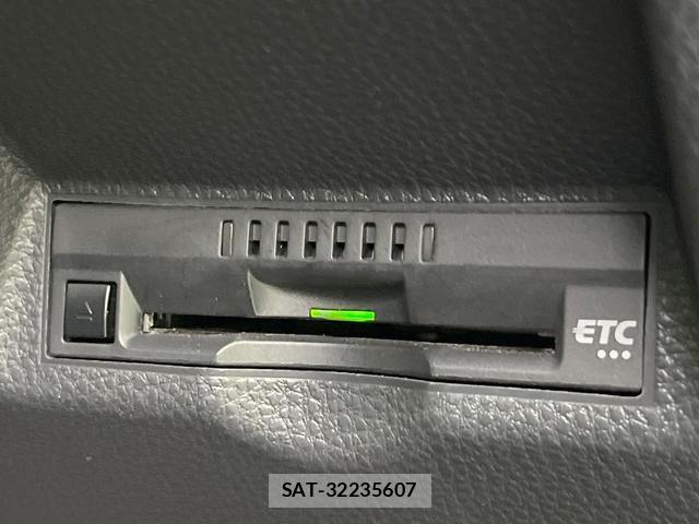 Toyota YARIS 2023-01 8648769-5