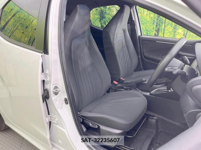 Toyota YARIS 2023-01 8648769-7