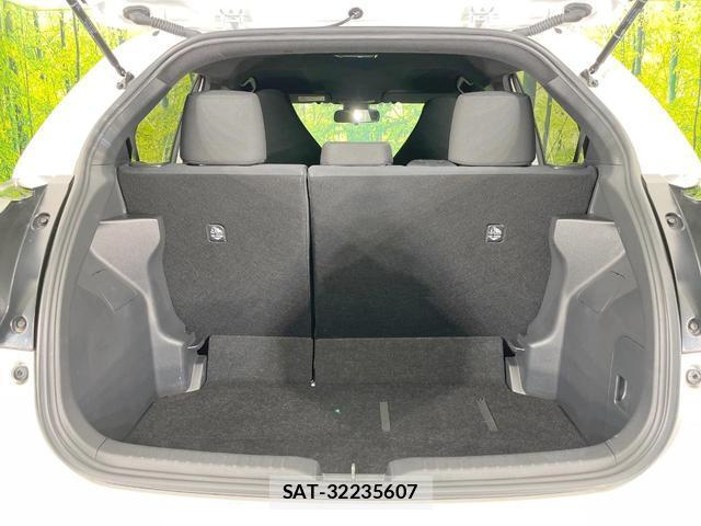 Toyota YARIS 2023-01 8648769-9