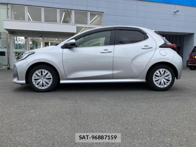 Toyota YARIS 2020-07 8648863-1