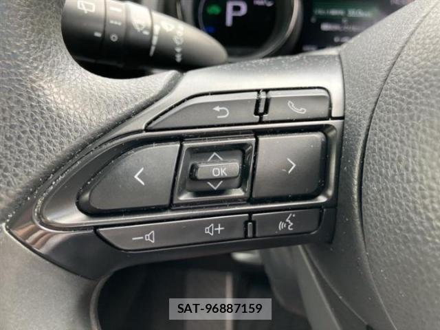 Toyota YARIS 2020-07 8648863-12