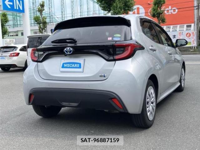 Toyota YARIS 2020-07 8648863-2