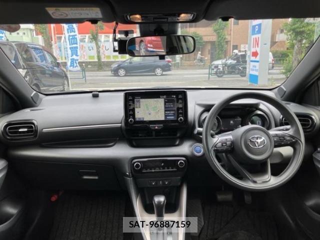 Toyota YARIS 2020-07 8648863-3