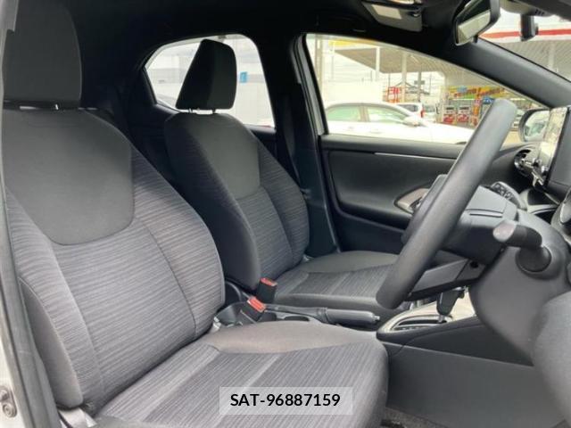 Toyota YARIS 2020-07 8648863-4
