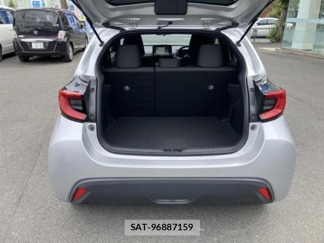 Toyota YARIS 2020-07 8648863-7