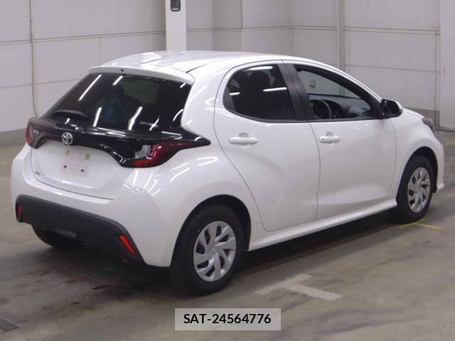 Toyota YARIS 2023-08 8649263-4
