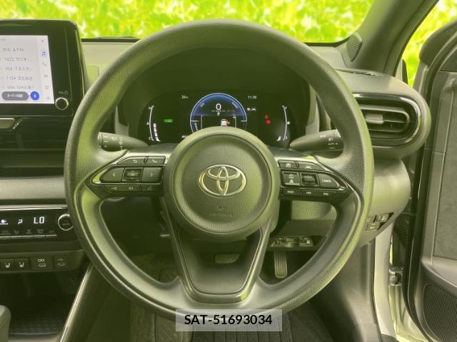 Toyota YARIS 2025-02 8649401-15