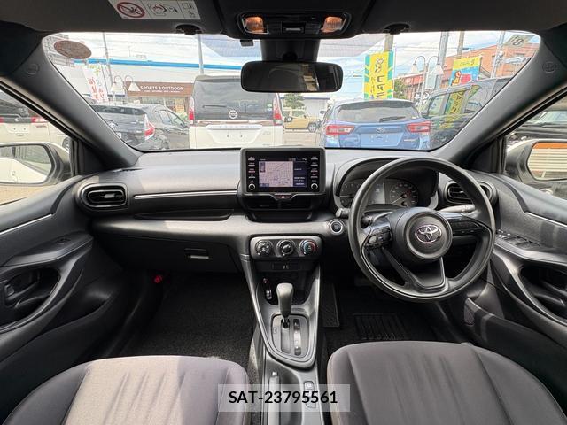 Toyota YARIS 2021-07 8649751-4
