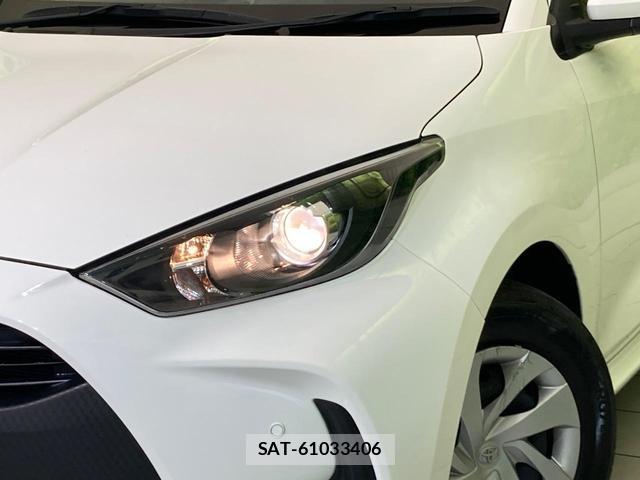 Toyota YARIS 2021-07 8649837-11