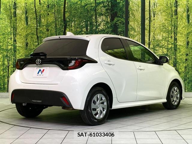 Toyota YARIS 2021-07 8649837-16