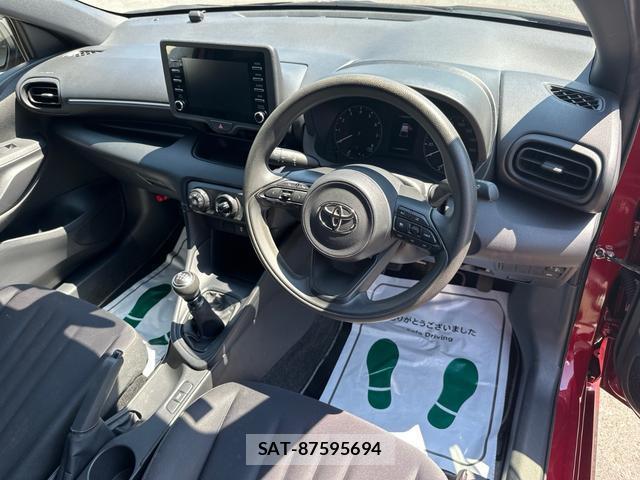 Toyota YARIS 2020-04 8649923-11