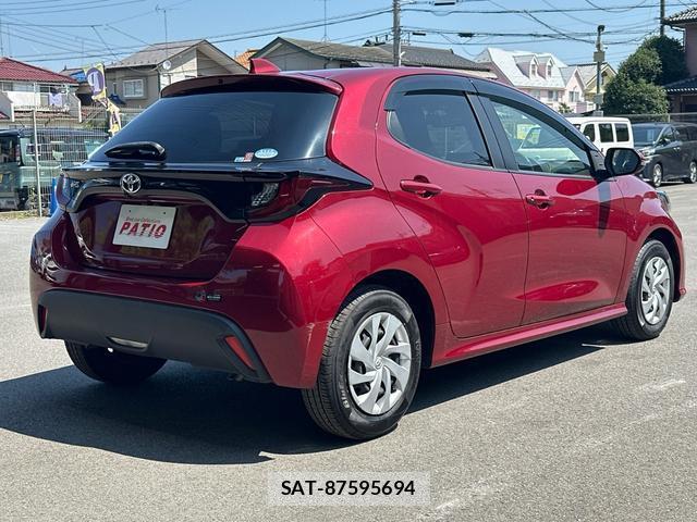 Toyota YARIS 2020-04 8649923-19