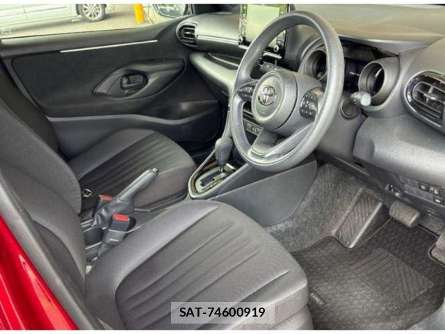 Toyota YARIS 2023-07 8650322-2