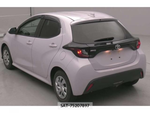 Toyota YARIS 2023-06 8650468-1