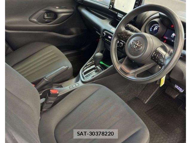 Toyota YARIS 2022-06 8650707-2