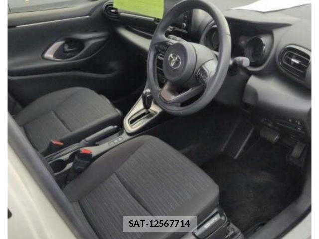 Toyota YARIS 2021-11 8650723-2