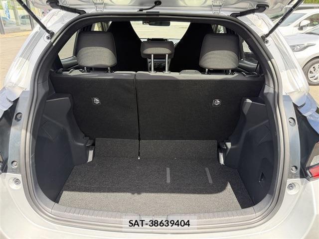 Toyota YARIS 2021-08 8650897-10