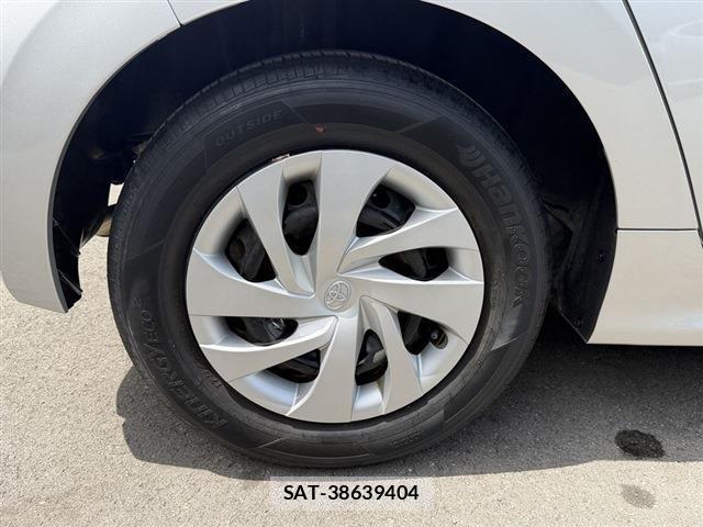 Toyota YARIS 2021-08 8650897-14