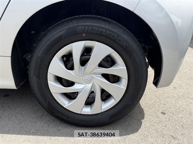 Toyota YARIS 2021-08 8650897-15