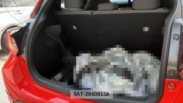 Toyota YARIS 2025-11 8651436-17