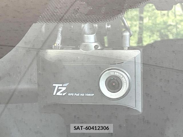Toyota YARIS 2025-07 8651572-5