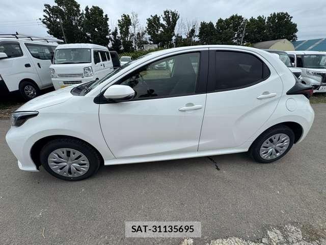 Toyota YARIS 2023-07 8651788-5